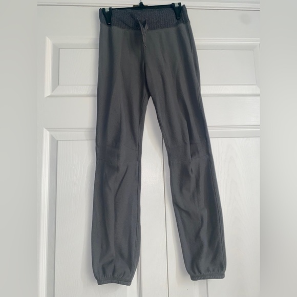 Ivivva Sweatpants - Picture 2 of 2